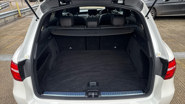 Mercedes-Benz GLC 250 4Matic AMG Line Premium Plus 5dr 9G-Tronic Petrol Estate